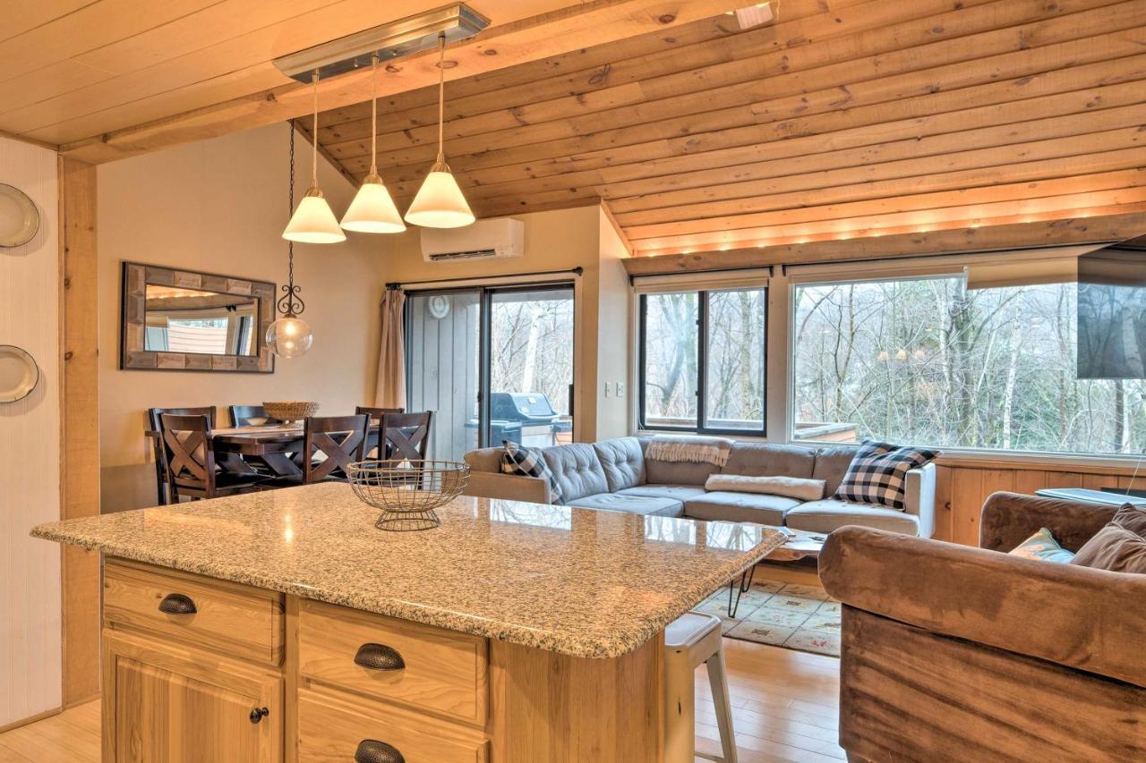 Updated Loon Townhome With Mtn Views And Ski Shuttle! Линкълн Екстериор снимка