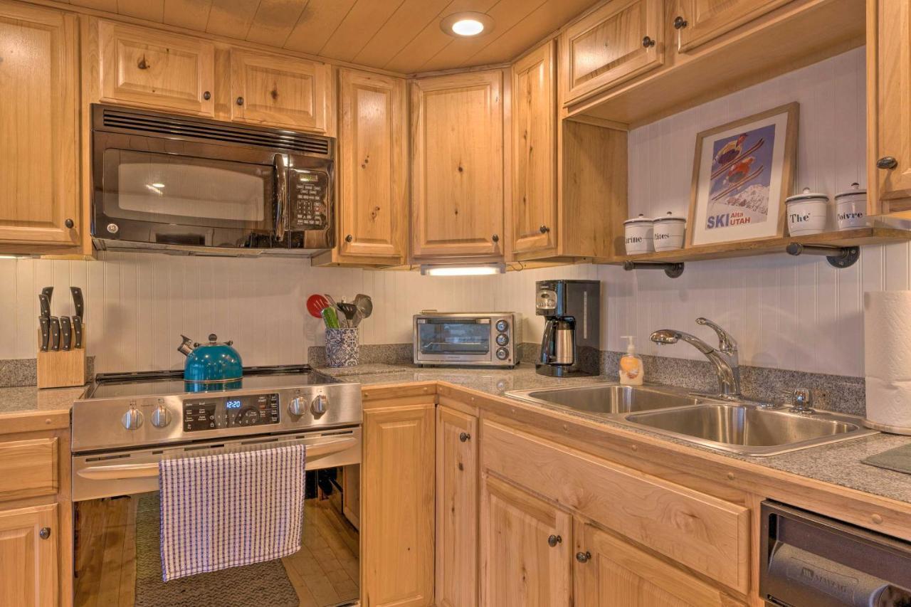 Updated Loon Townhome With Mtn Views And Ski Shuttle! Линкълн Екстериор снимка